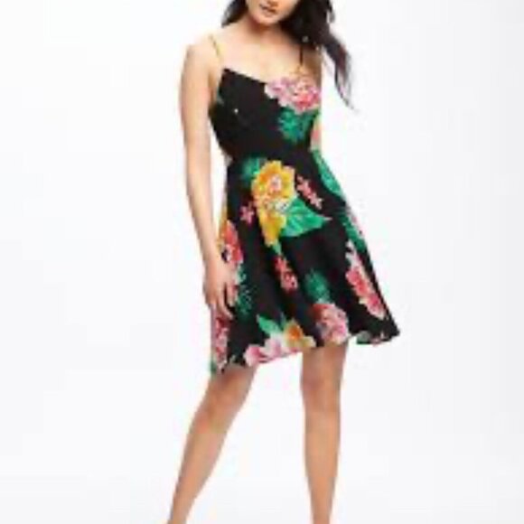Old Navy Dresses & Skirts - Fit & Flare Cami Mini Sun Dress  Sleeveless  Black Floral Size L